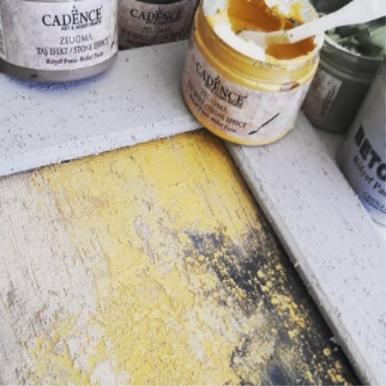 Pasta Zeugma Efecto Piedra Ze100 Gaia - Cadence (150ml)